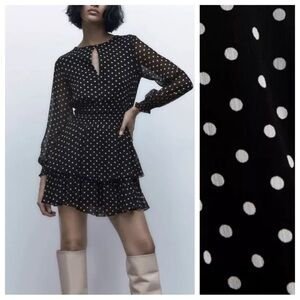 NWT Polka Dot Print Short Dress With Ruffles. Size M.